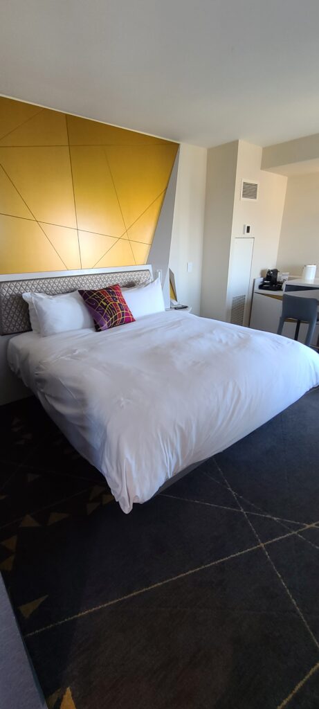 W San Francisco King Bed