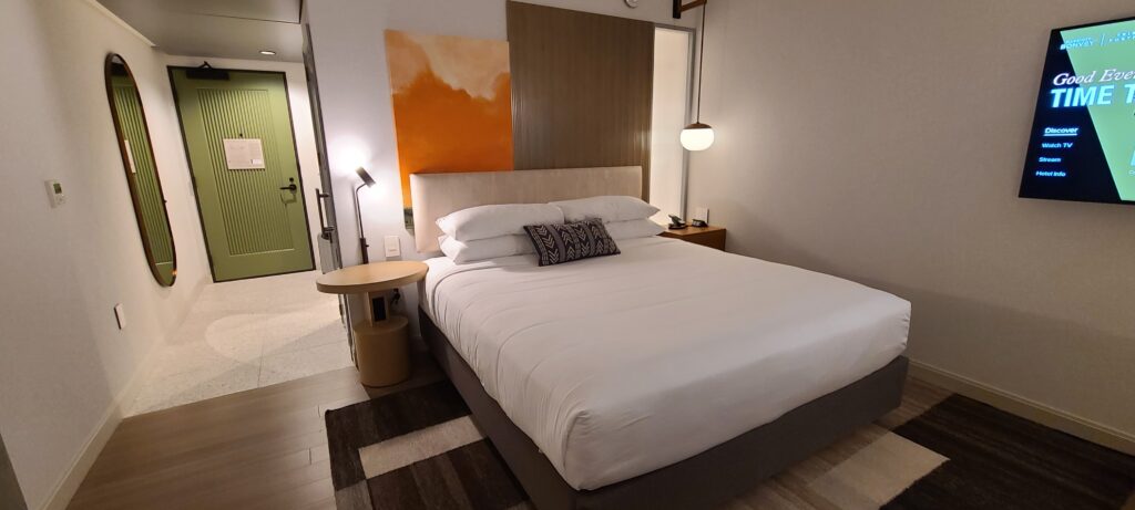 Review: Hotel Citrine, Palo Alto, a Tribute Portfolio 6 Hotel Citrine King Bed