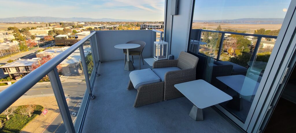 Hotel Nia Suite Balcony