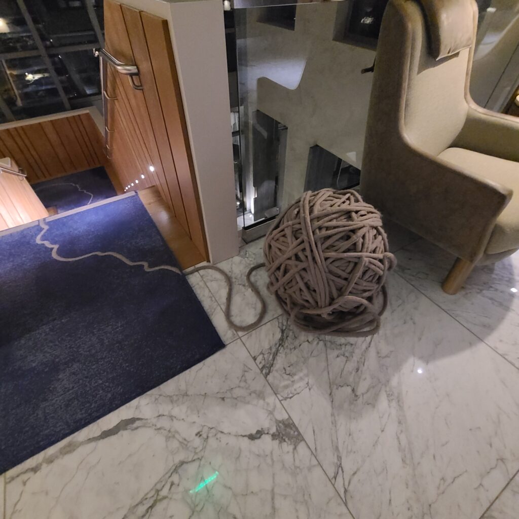 Hotel Nia Yarn Ball
