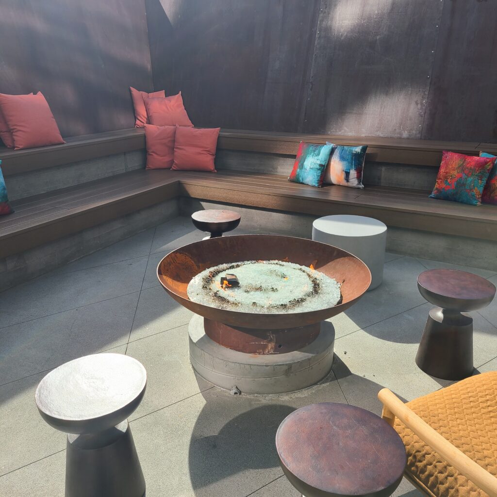 Review: TETRA Hotel, Autograph Collection 37 TETRA Hotel Fire Pit