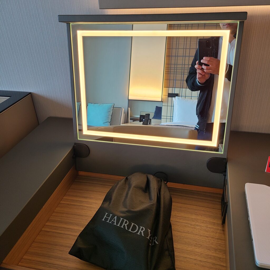 JW Marriott Istanbul Marmara Sea Deluxe Room Desk Cabinet