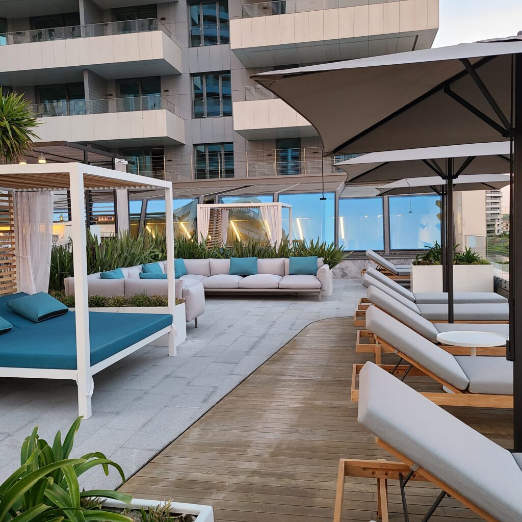 JW Marriott Istanbul Marmara Sea Outdoor Pool Relaxation Area