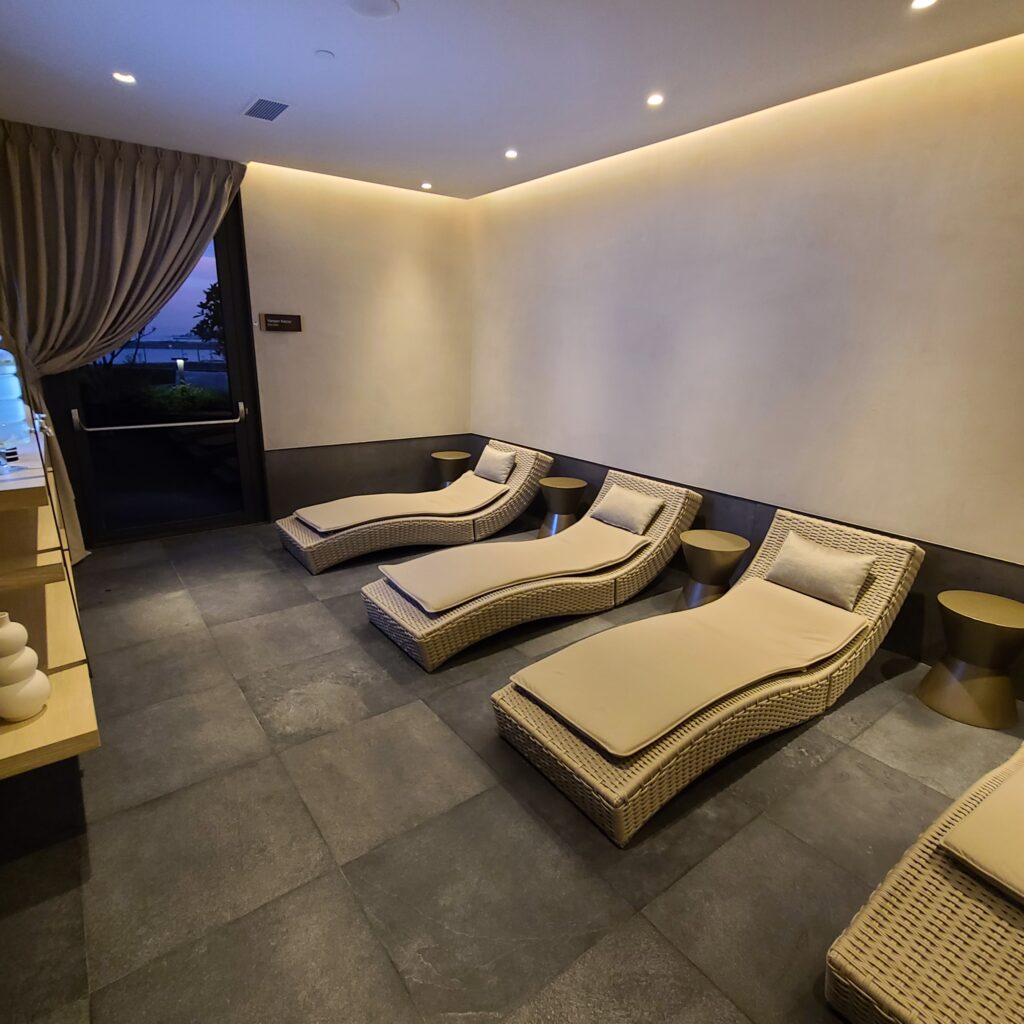 JW Marriott Istanbul Marmara Sea Spa Relaxation Area