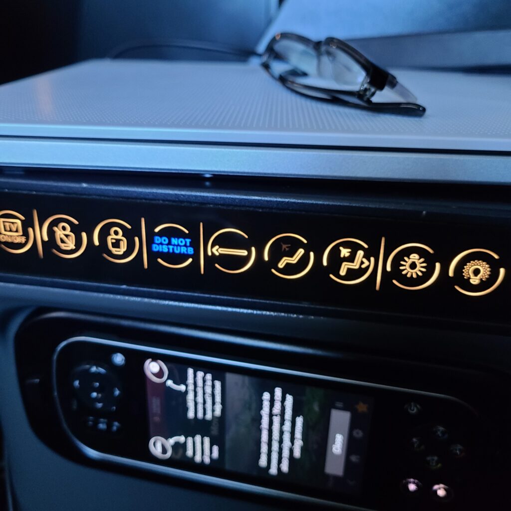 Review: Turkish Airlines Business Class Boeing 787-9 Dreamliner (IST-SFO) 17 Turkish Airlines Business Class 787 Seat Controls