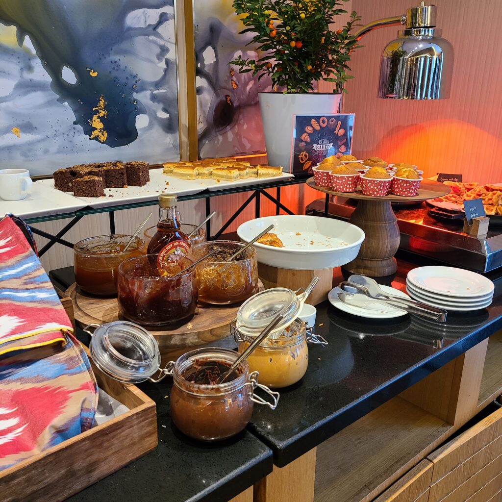 Courtyard by Marriott Tashkent Breakfast