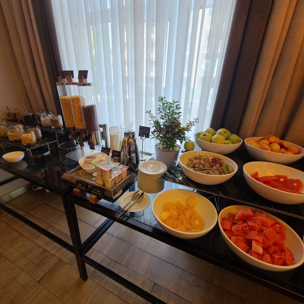 Courtyard by Marriott Tashkent Breakfast
