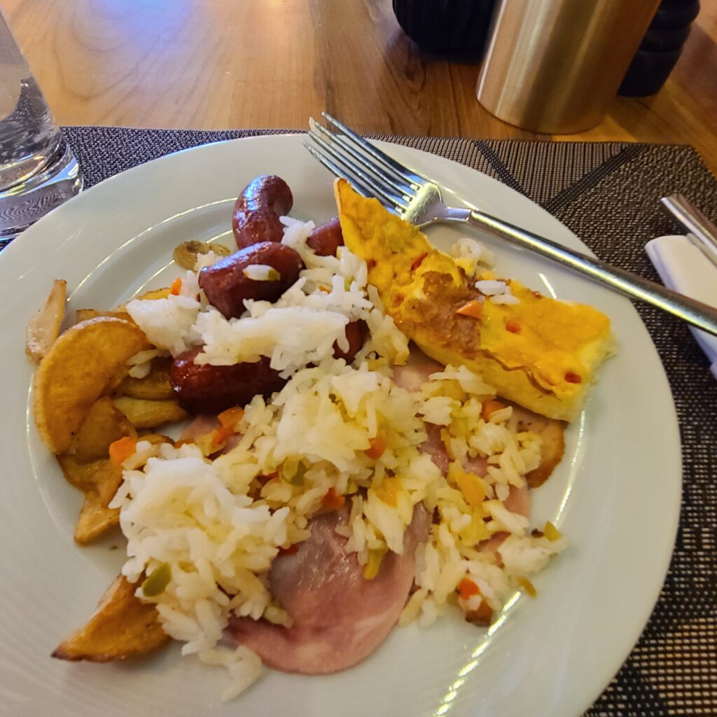Courtyard by Marriott Tashkent Breakfast