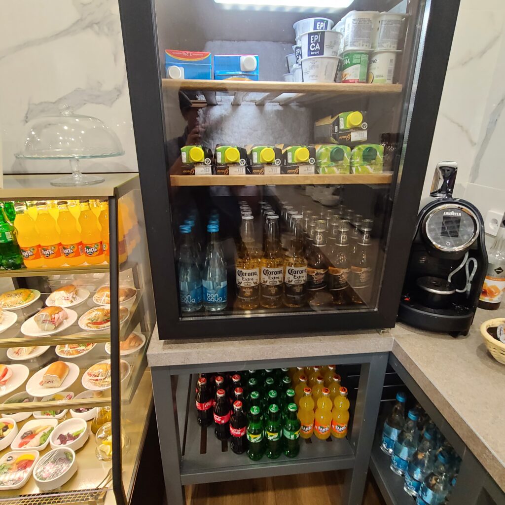 Review: Sapar Lounge Domestic Terminal, Nursultan Nazarbayev International Airport (NQZ) 9 Sapar Lounge Domestic Terminal, NQZ Drinks