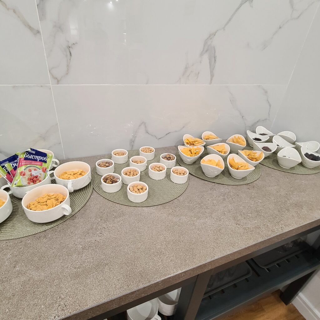Review: Sapar Lounge Domestic Terminal, Nursultan Nazarbayev International Airport (NQZ) 10 Sapar Lounge Domestic Terminal, NQZ Snacks & Cereals
