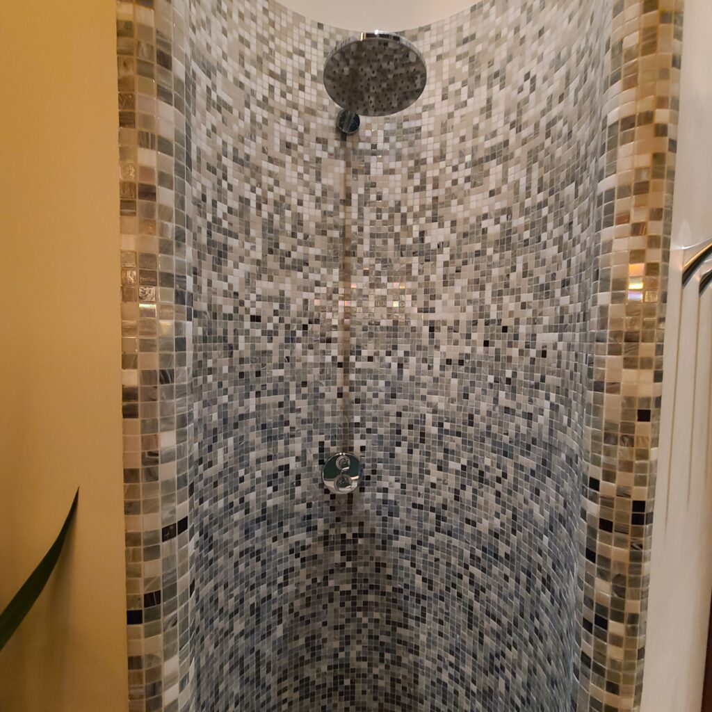 The Ritz-Carlton, Budapest Pool Shower