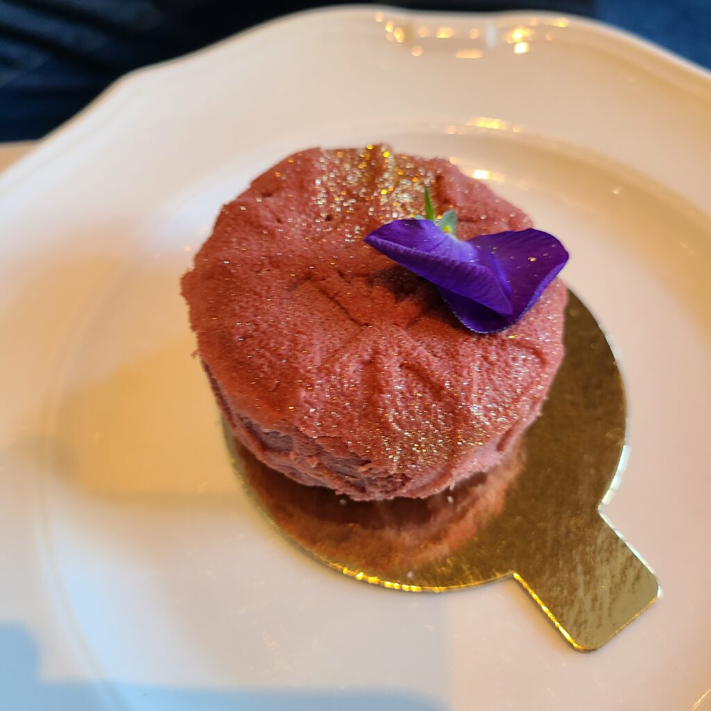 The Ritz-Carlton, Budapest Kaffe Wien Avocado Cherry Cake