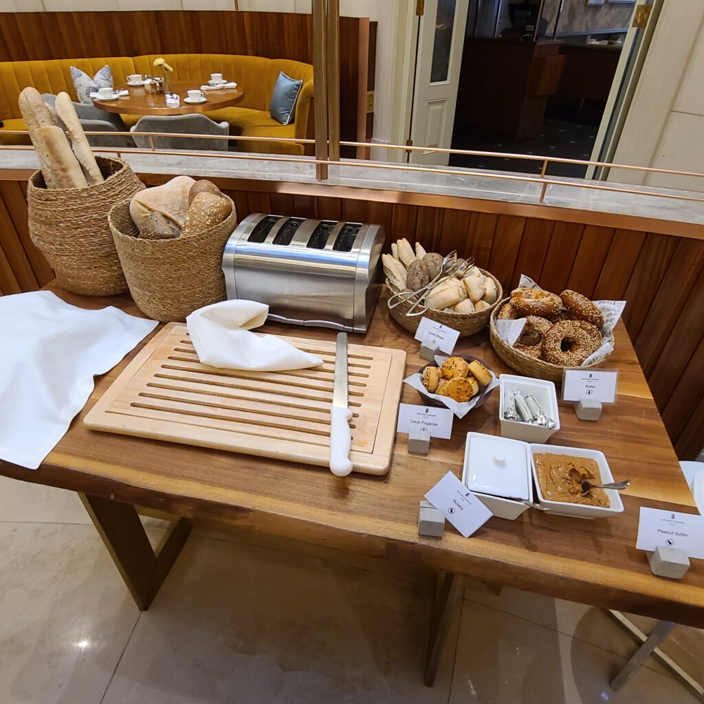 The Ritz-Carlton, Budapest Breakfast at Kupola Lounge