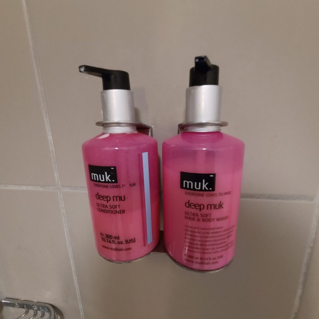Moxy Paris CDG Deep Muk Toiletries