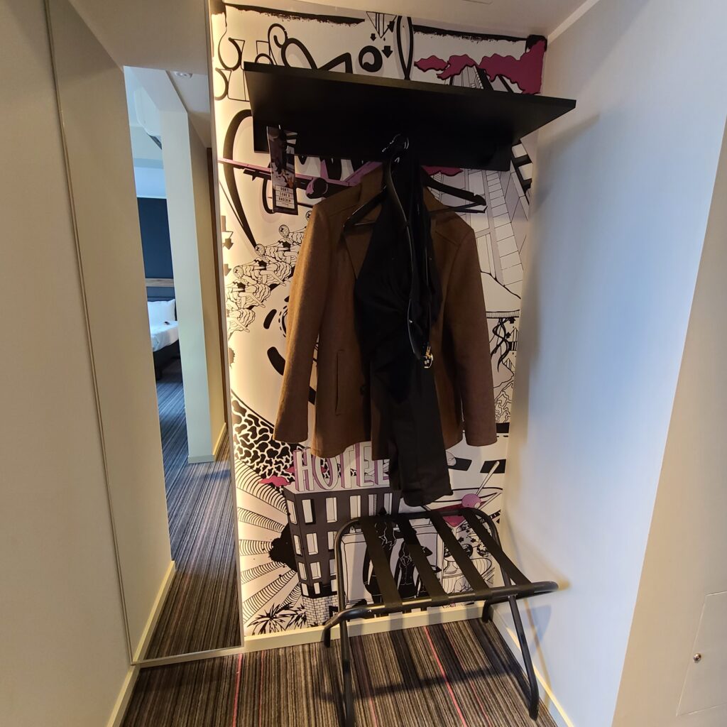Moxy Paris CDG Luggage Rack