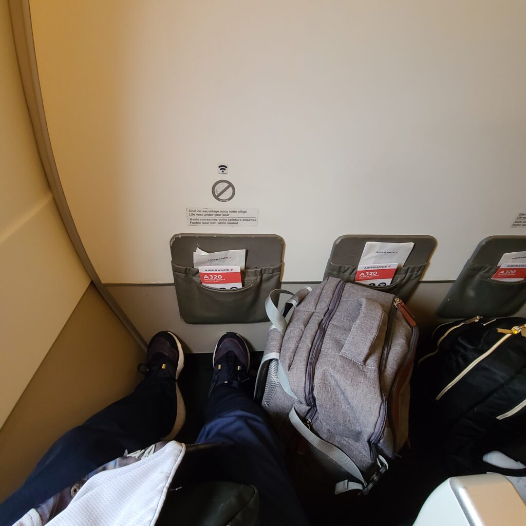 Review: Air France Business Class Airbus A320 (CDG-PRG) 5 Air France Business Class Airbus A320 Seat Leg Space