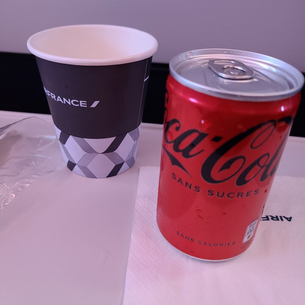 Review: Air France Airbus A220-300 Economy Class (FCO-CDG) 17 Air France Airbus A220-300 Drinks