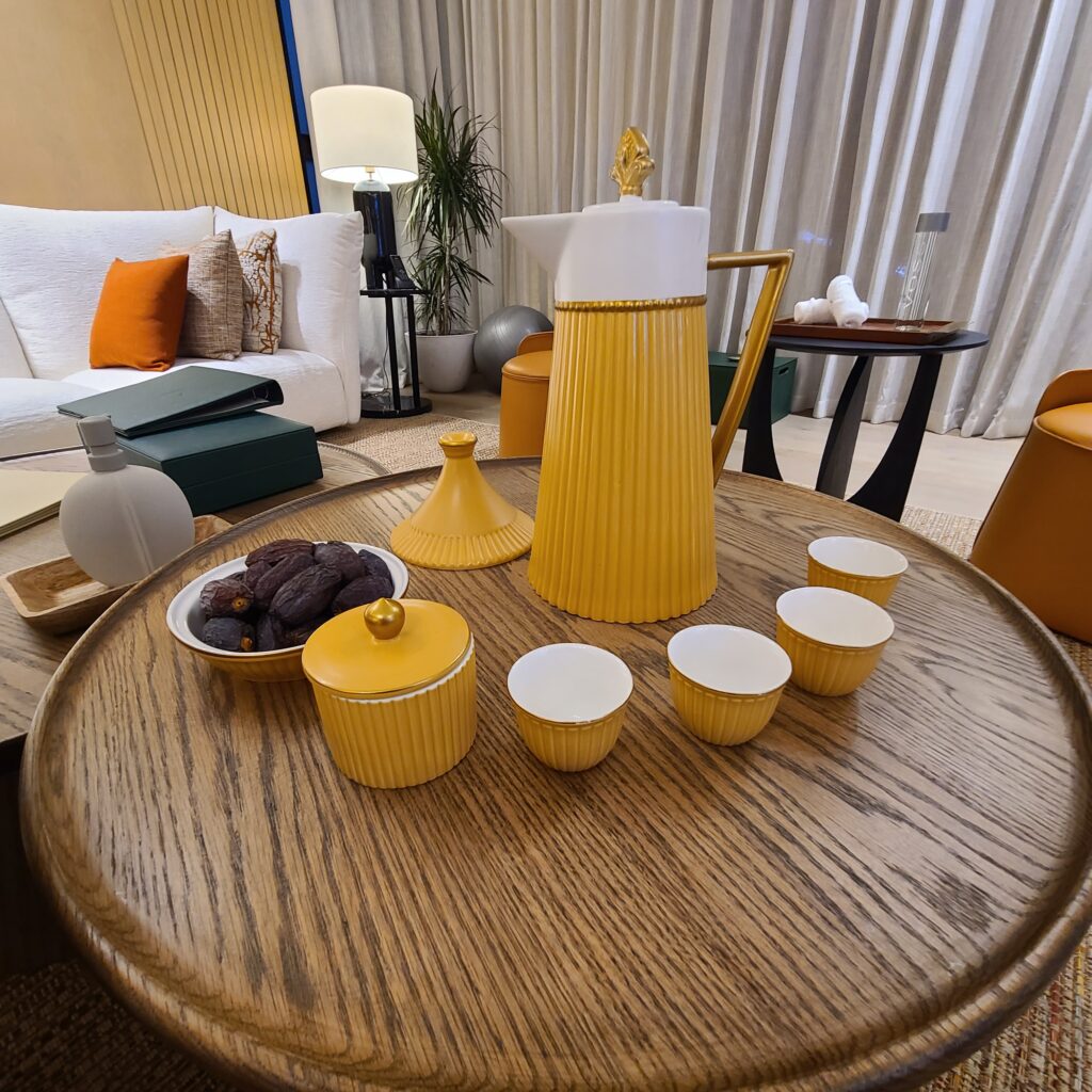 Katara Hills Doha, Hilton LXR Dates & Tea