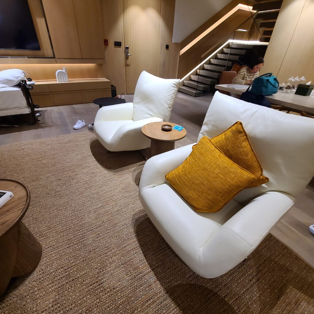 Katara Hills Doha, Hilton LXR Living Room Chairs