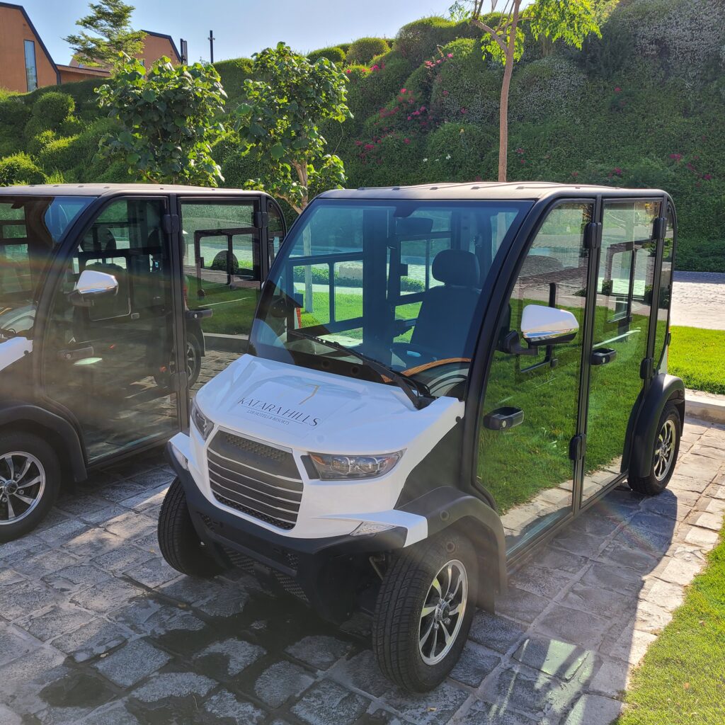 Katara Hills Doha, Hilton LXR Buggy