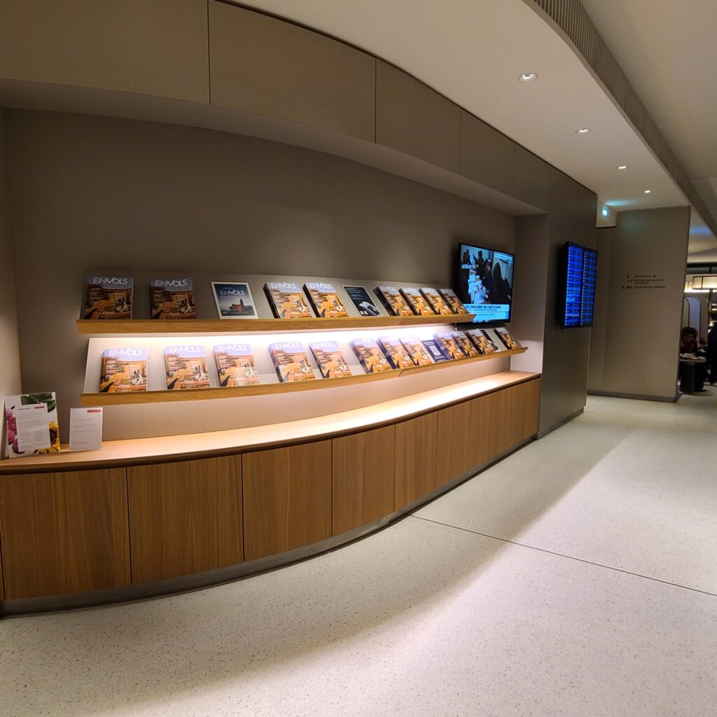 Air France Paris CDG Terminal 2F First Floor