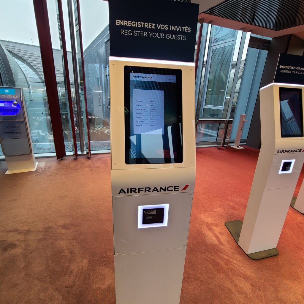 Air France Paris CDG Terminal 2F Guest Registration