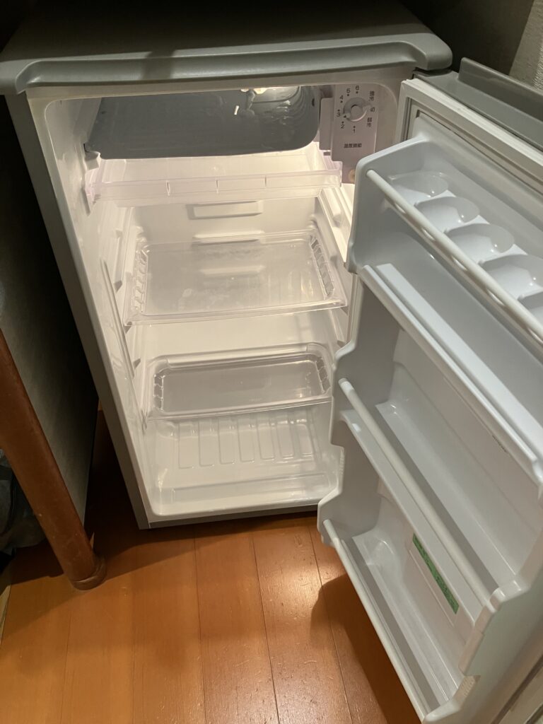 Dai-ichi Takimotokan Mini Fridge