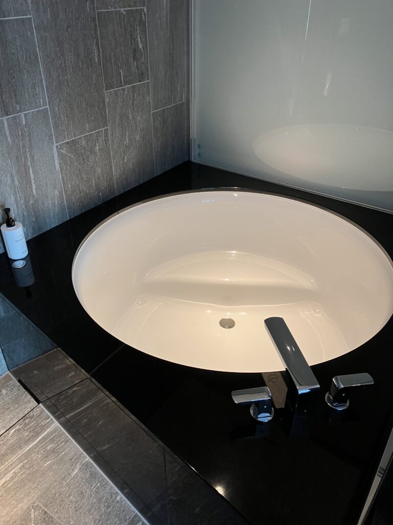 Conrad Osaka Bathtub