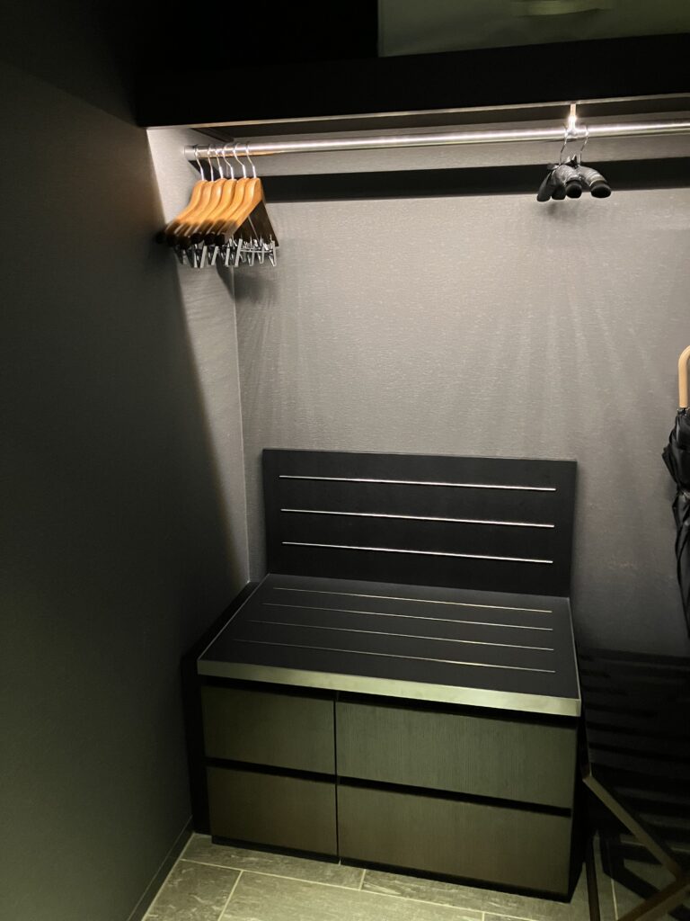 Conrad Osaka Executive Room Luggage Storage