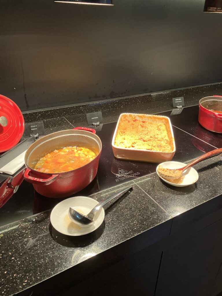 Conrad Osaka Executive Lounge Food & Beverages