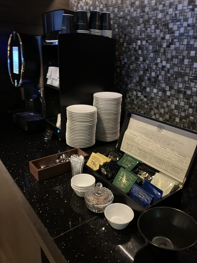 Conrad Osaka Executive Lounge Food & Beverages