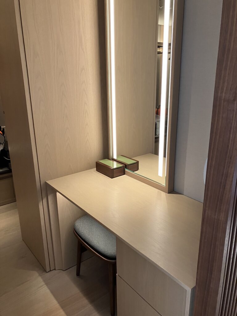 HOTEL THE MITSUI KYOTO Garden Suite Bedroom Power Room