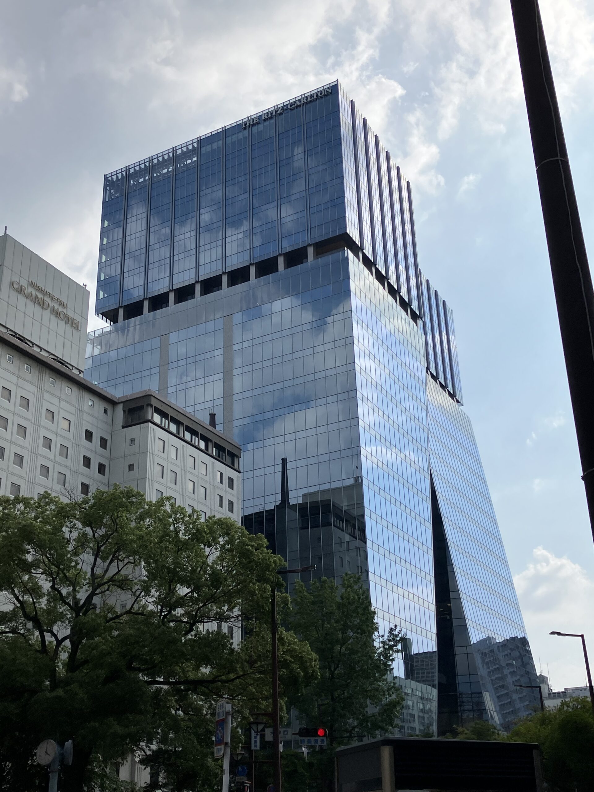 Ritz-Carlton, Fukuoka Building