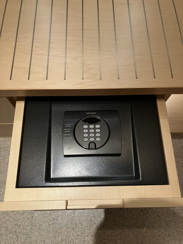 Ritz Carlton Fukuoka Room Safe