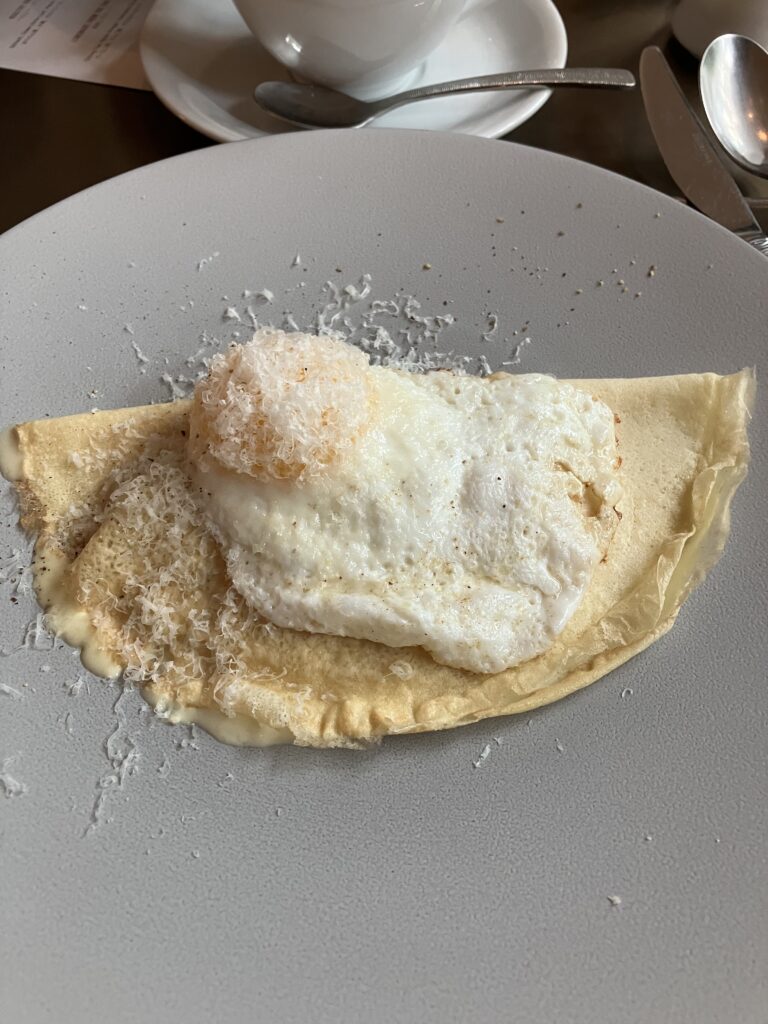 Kimpton Shinjuku Tokyo District Tuna Crepe