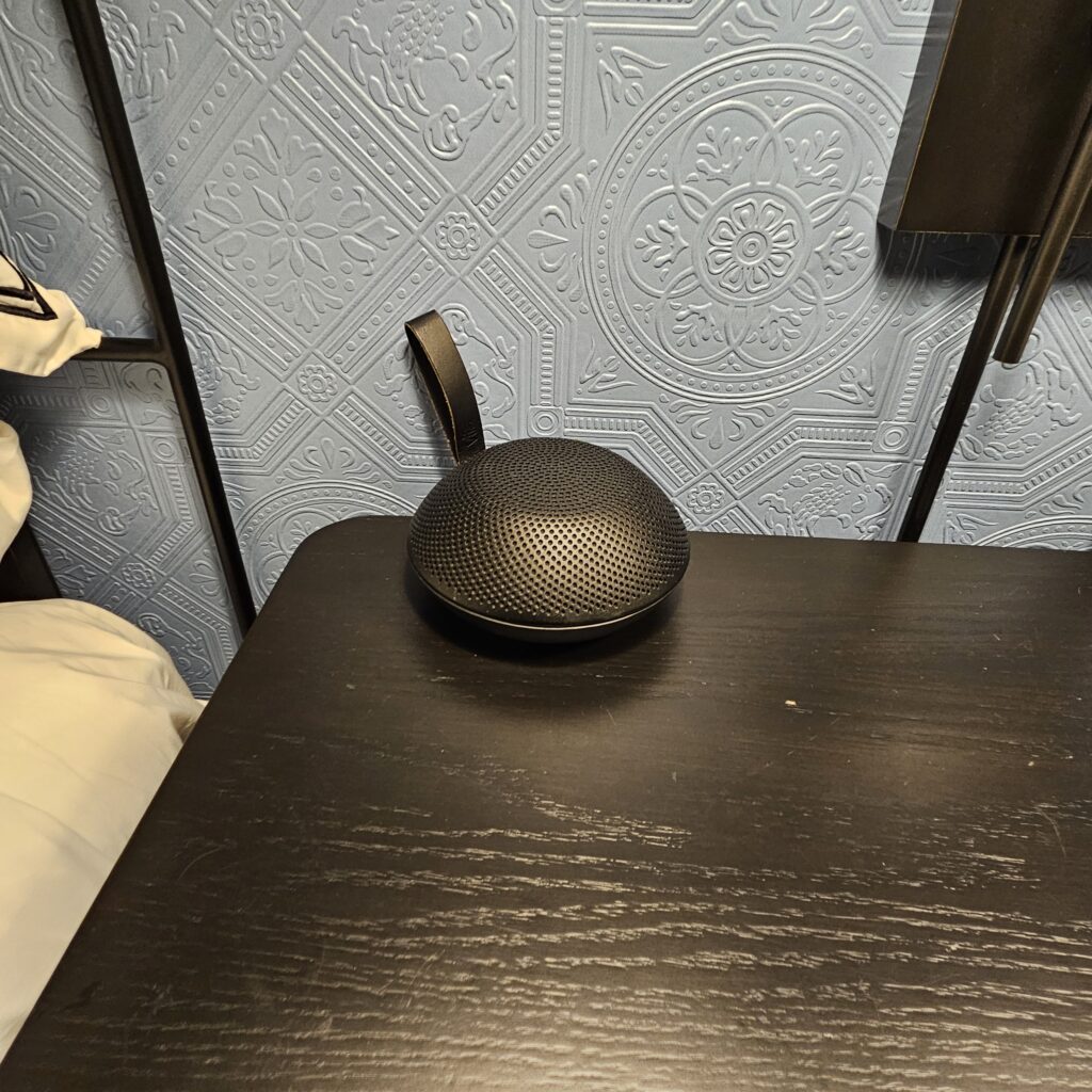 Kimpton Hotel Fontenot Bluetooth Player