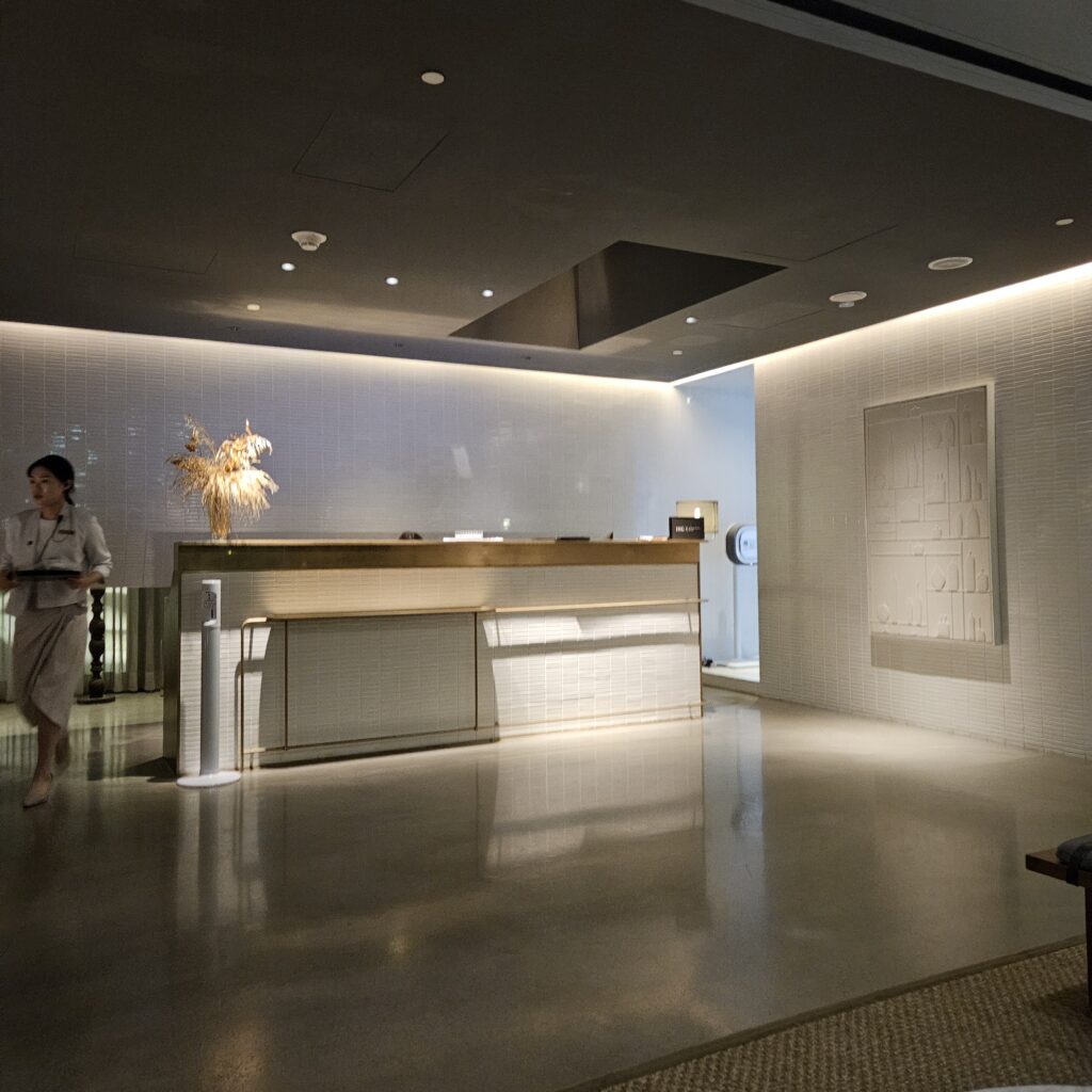 Kimpton Da An Front Desk