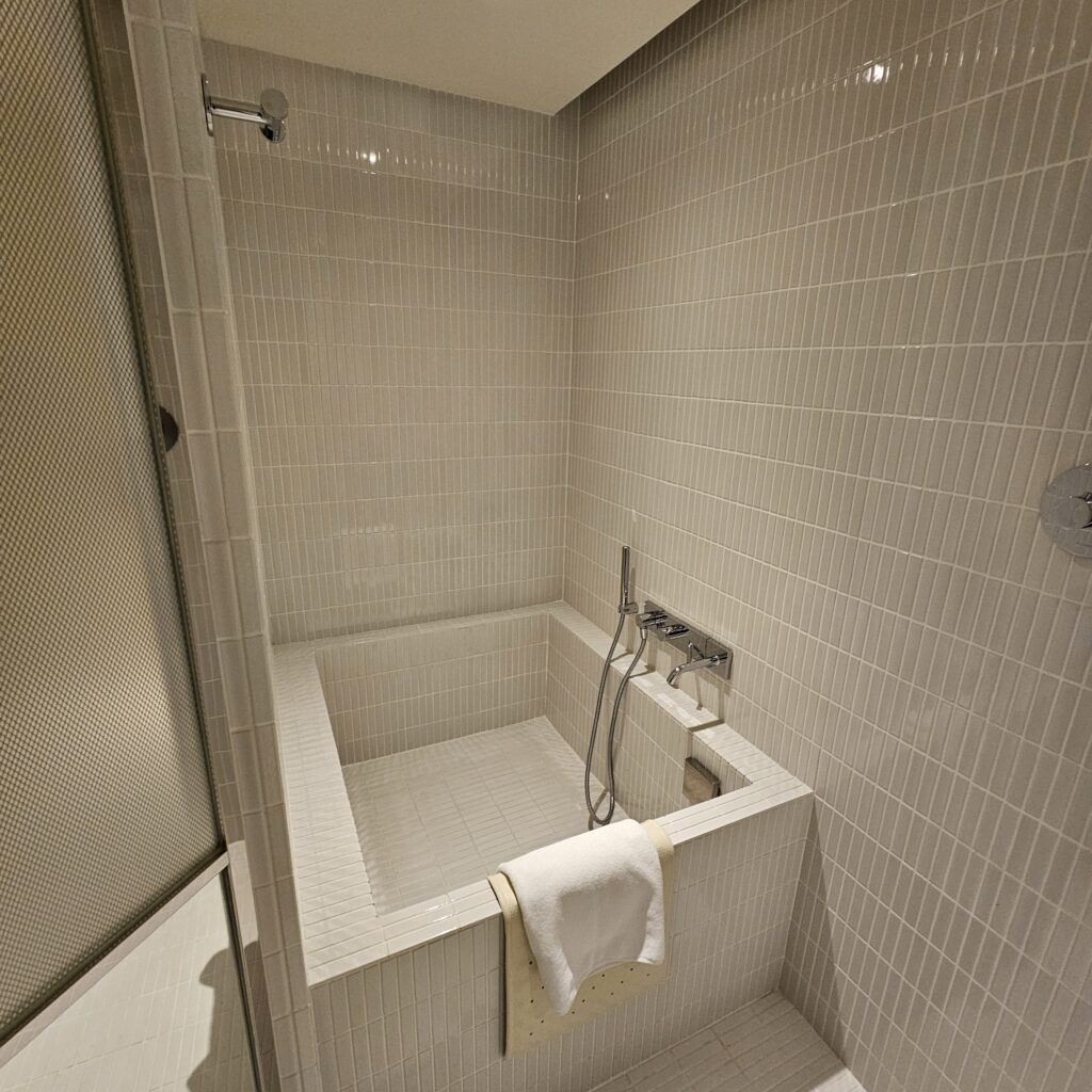 Kimpton Da An Bathtub