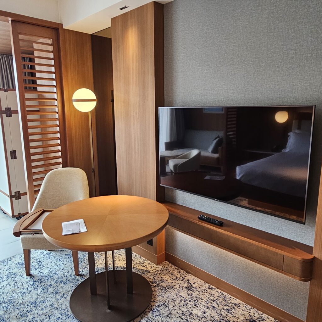 InterContinental Yokohama Pier 8 Classic Room TV