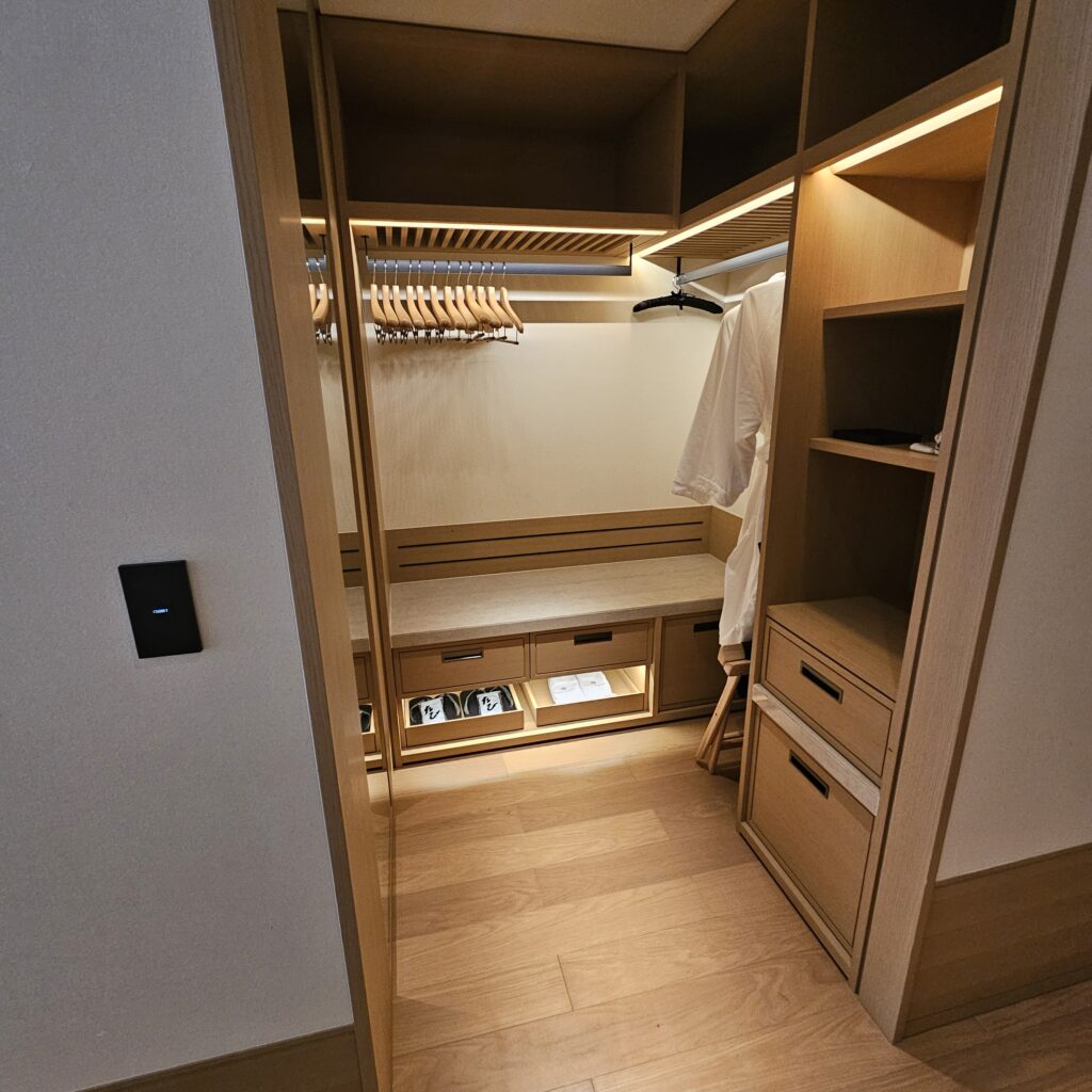 Roku Kyoto Onsen Garden Room Closet