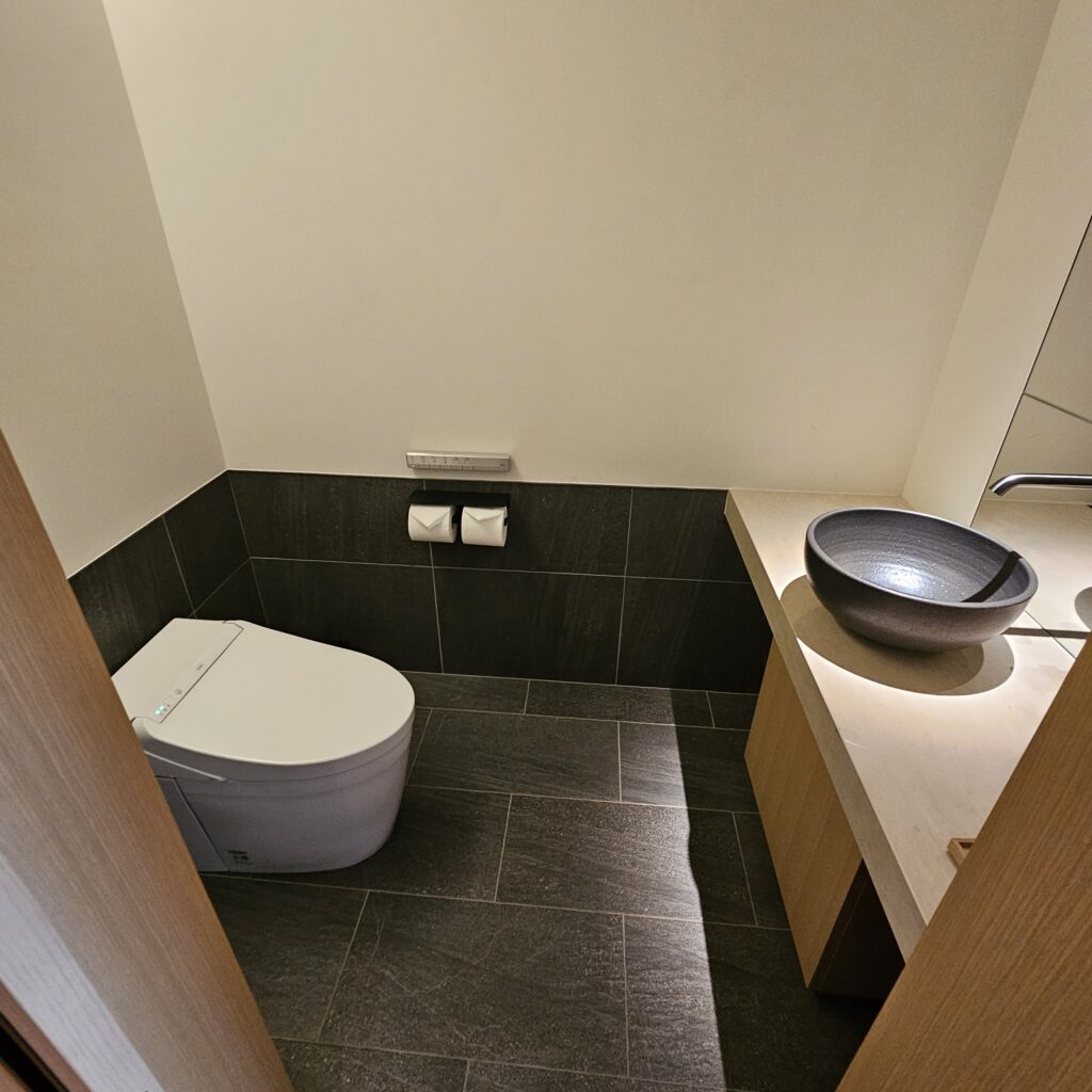 Roku Kyoto Onsen Garden Room Toilet Room