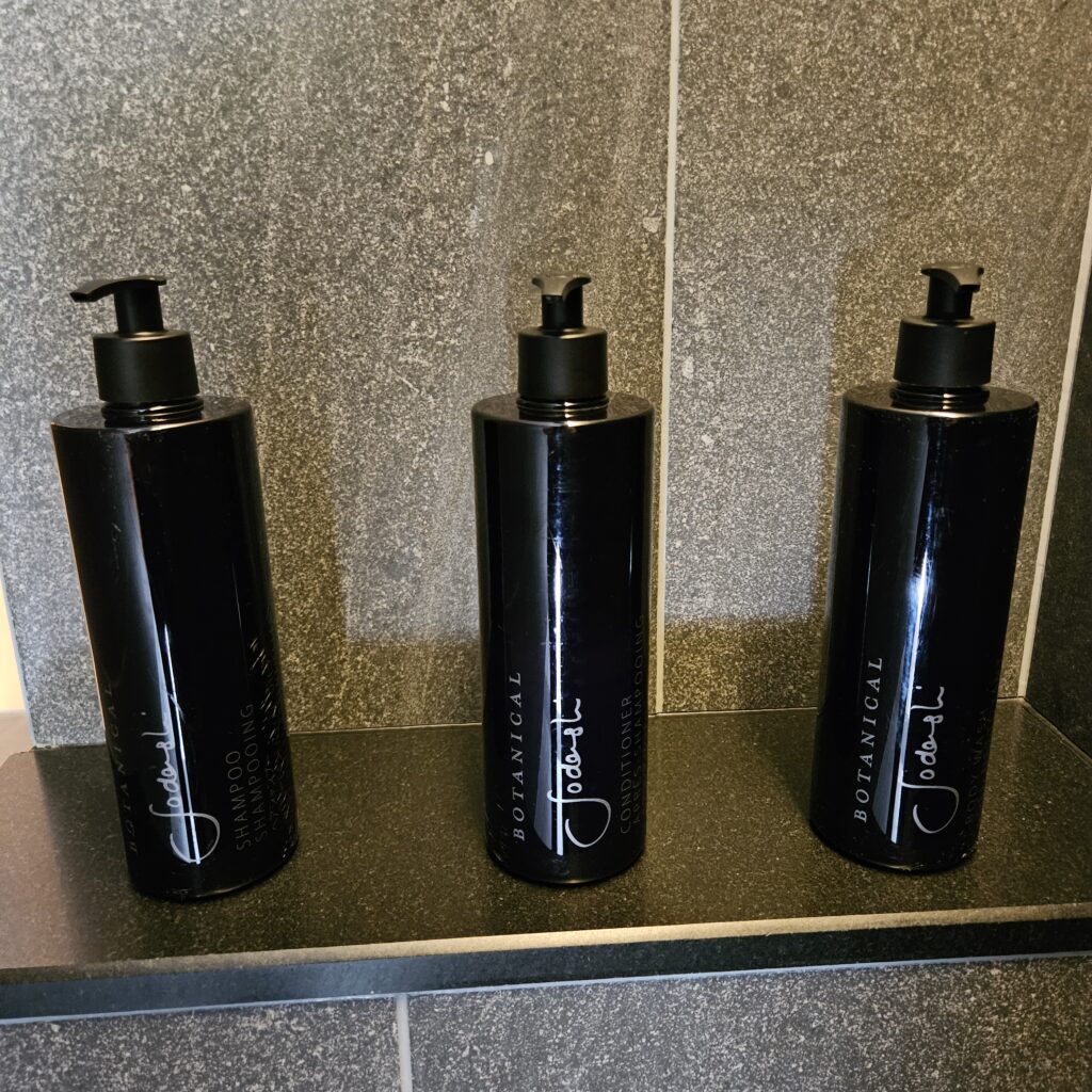 Roku Kyoto Bath Amenities