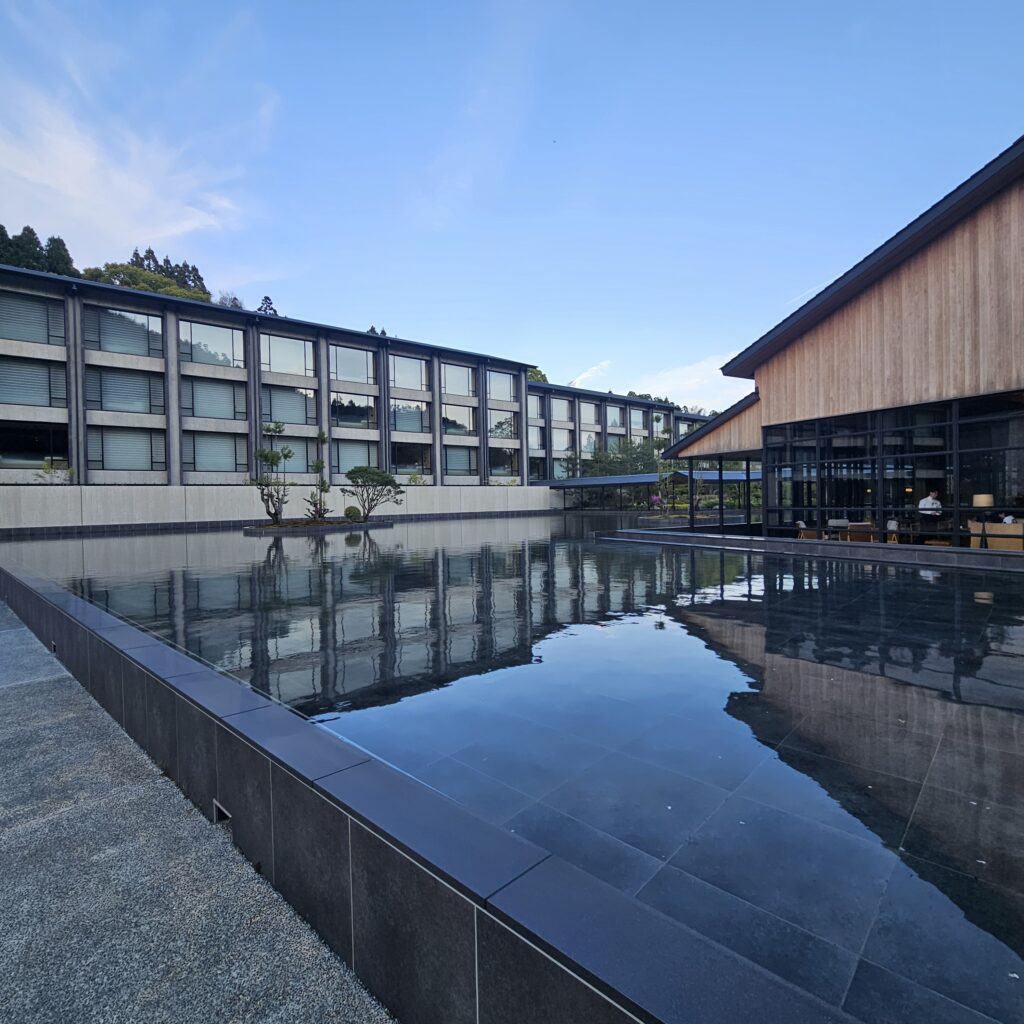 Roku Kyoto Water Basin