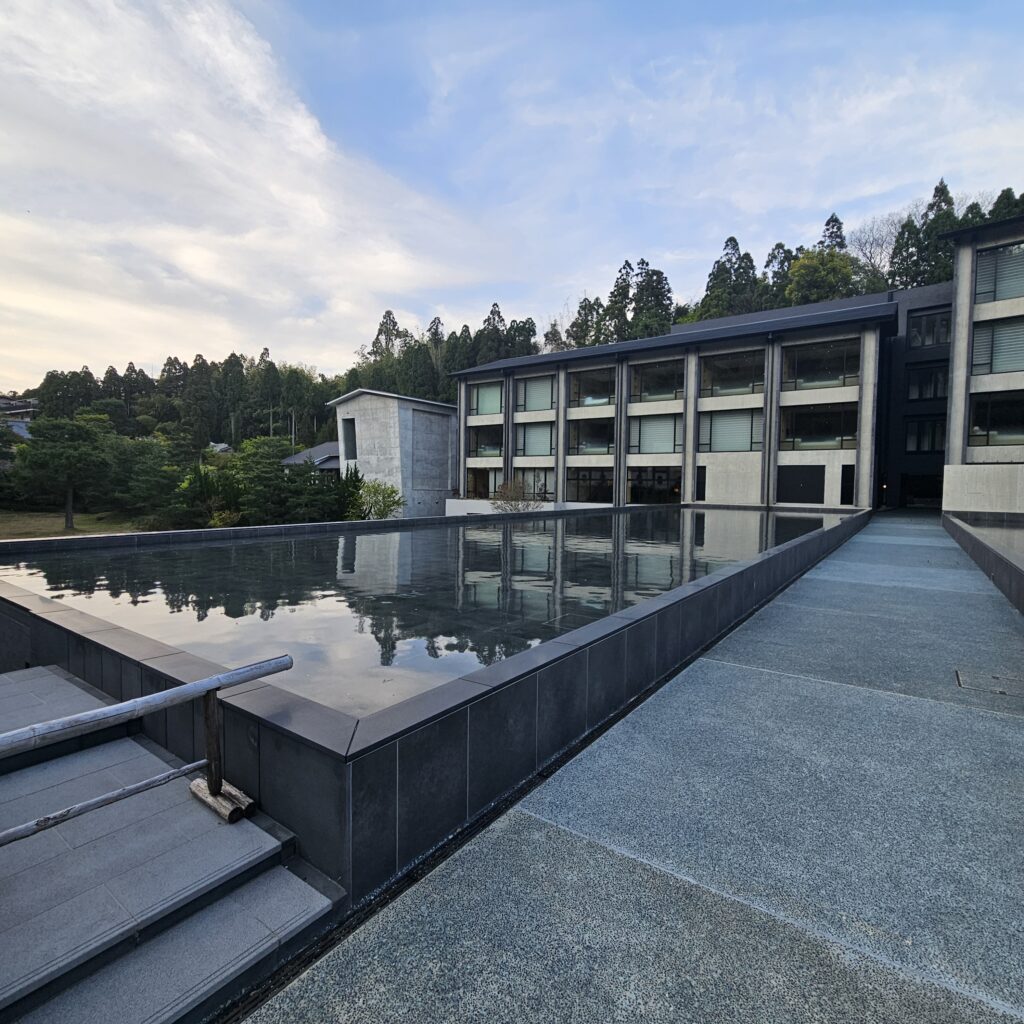 Roku Kyoto Water Basin