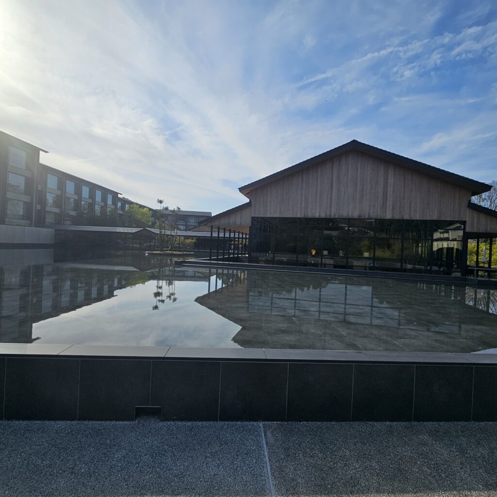 Roku Kyoto Water Basin