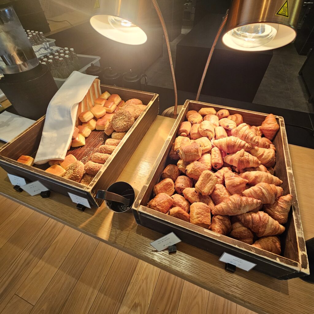 Roku Kyoto Breakfast at Tenjin