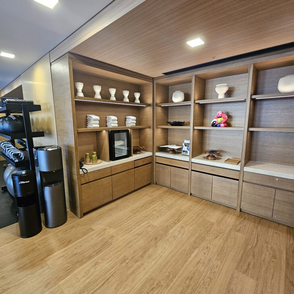 Roku Kyoto Fitness Center Refreshments