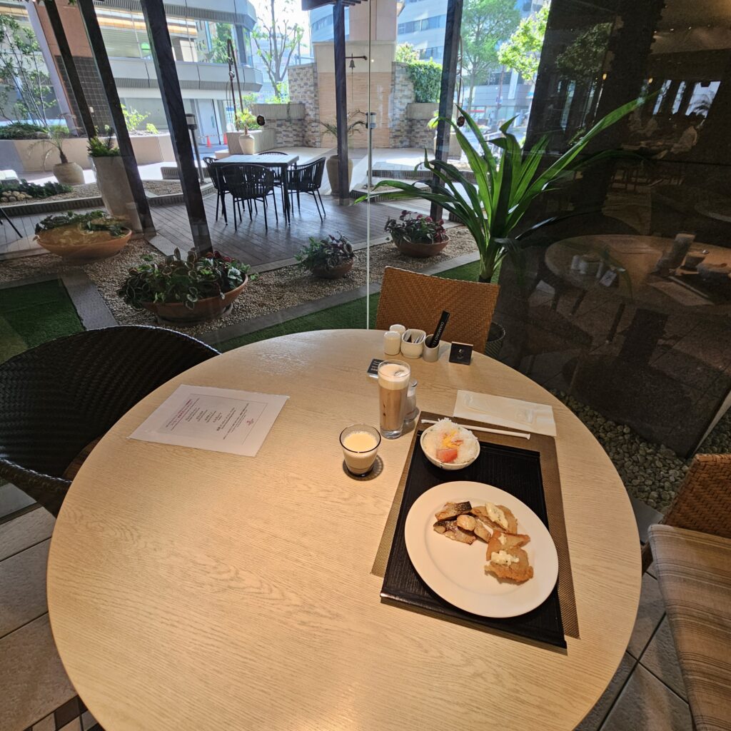 Crowne Cafe Priority Elite Member Seat