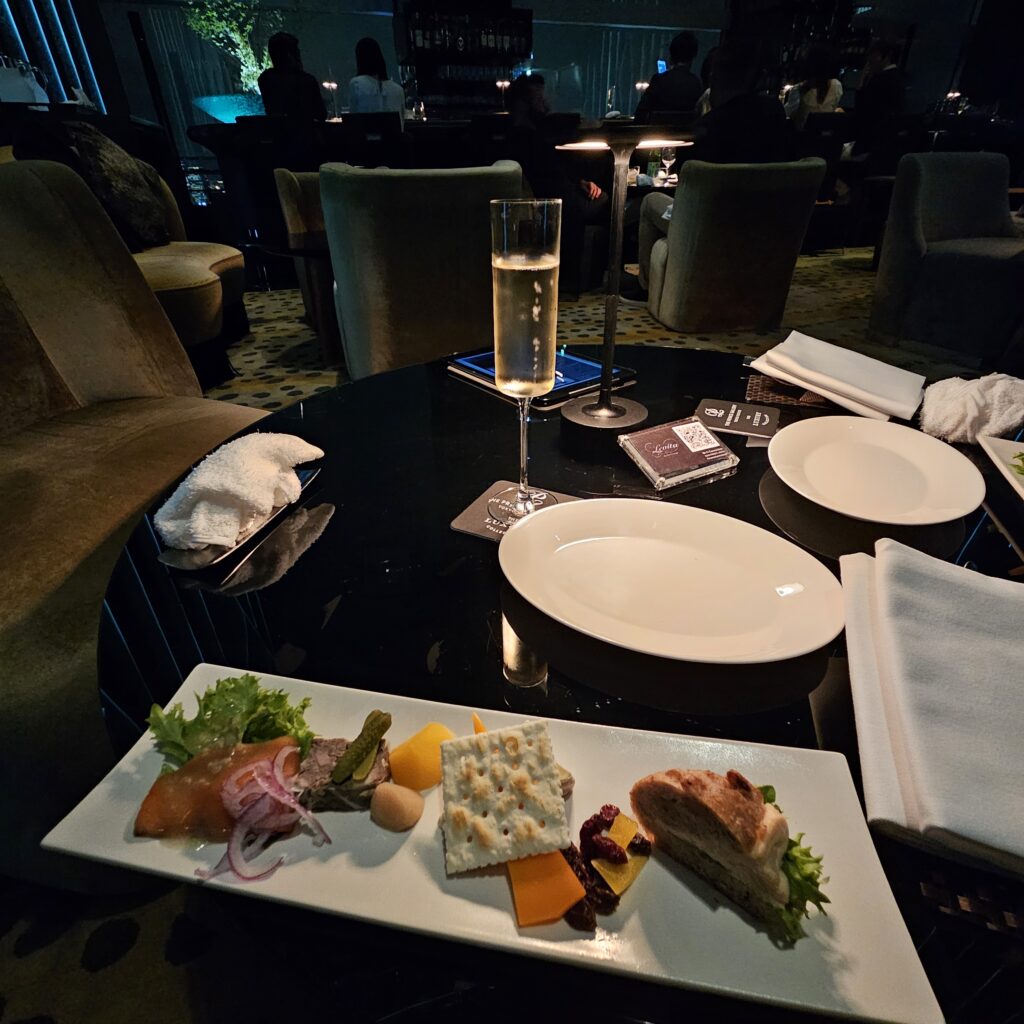 Sky Gallery Lounge Levita Appetizer