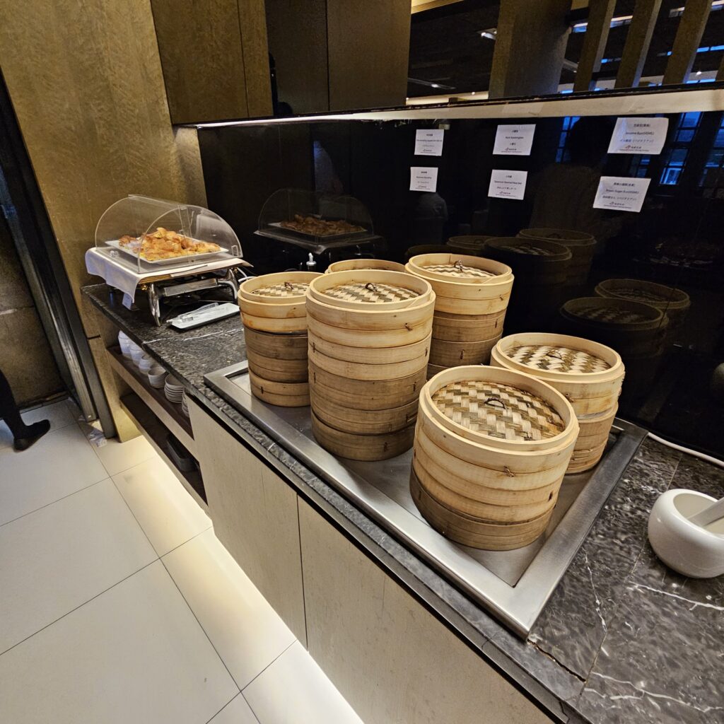 Review: Taipei Songshan Airport VIP Lounge (TSA) 8 Taipei Songshan VIP Lounge Food